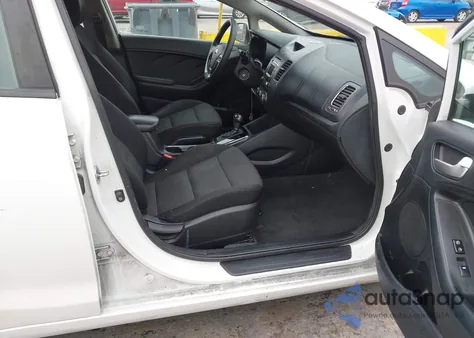 2017 Kia Forte Lx z USA, uszkodzony, nr VIN 3KPFK4A73HE099293